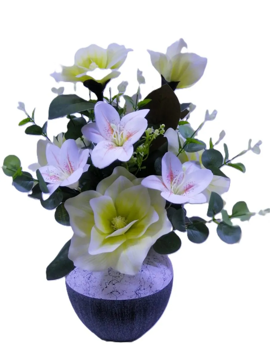 ARREGLO DE MAGNOLIAS Y ASUCENAS